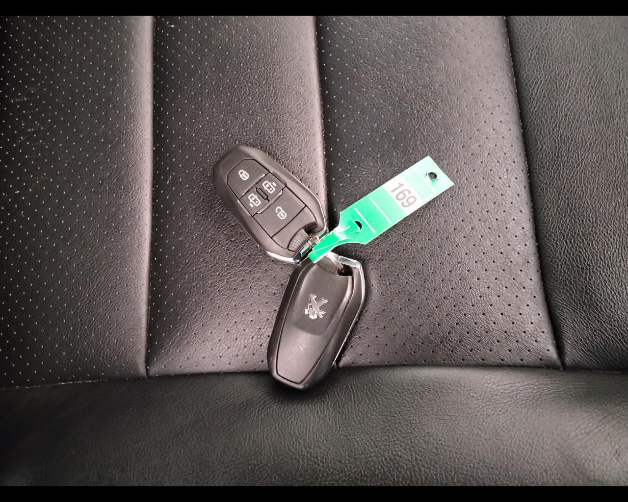 PEUGEOT Traveller M1 2016 - Traveller M1 2.0 Bluehdi comp. 180cv All. S&S EAT6 c/2p.lat.sc. E6