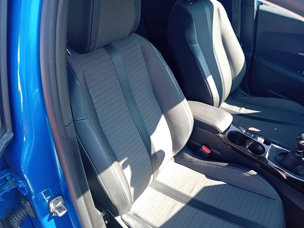 Peugeot 2008 1.2 PureTech Allure Pack
