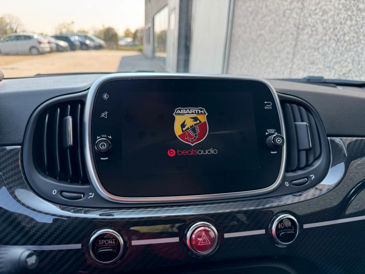 Abarth 695 C 1.4 Turbo T-Jet Rivale 175 Anniversary