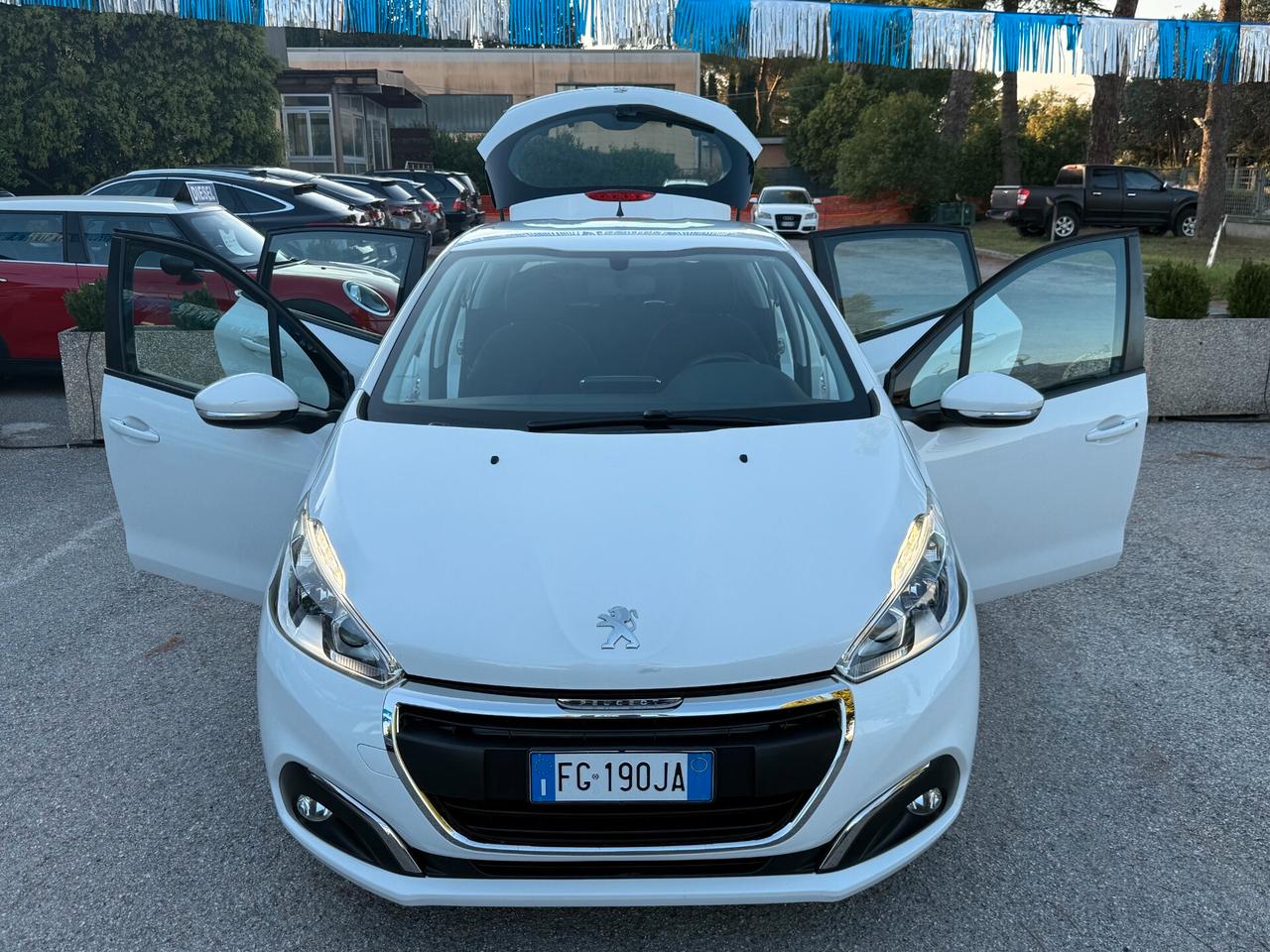 "SUPER ECO" Peugeot 208 PureTech GPL Active
