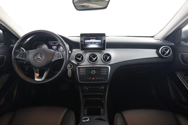 MERCEDES-BENZ CLA sse GLA GLA 200 d Automatic Sport