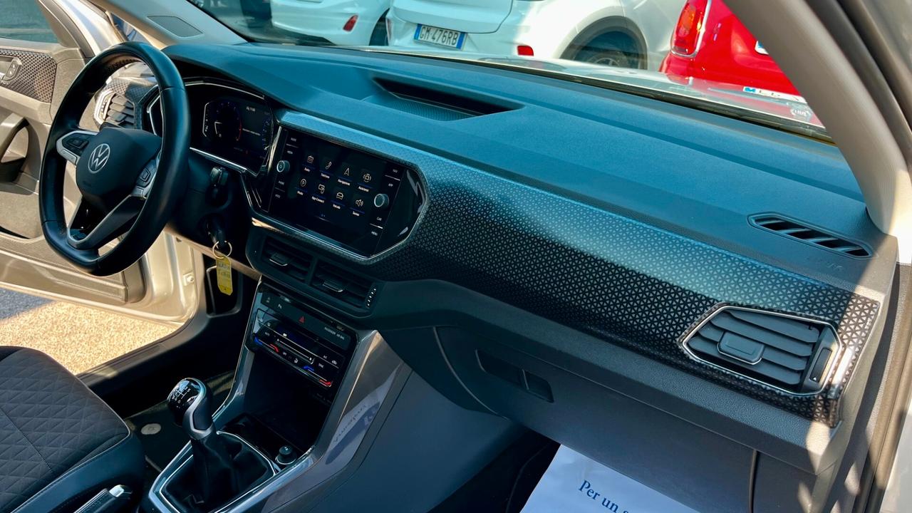 Volkswagen T-Cross 1.0 tsi Advanced 110cv " SENZA ALCUN VINCOLO /X NEOPATENTATI "