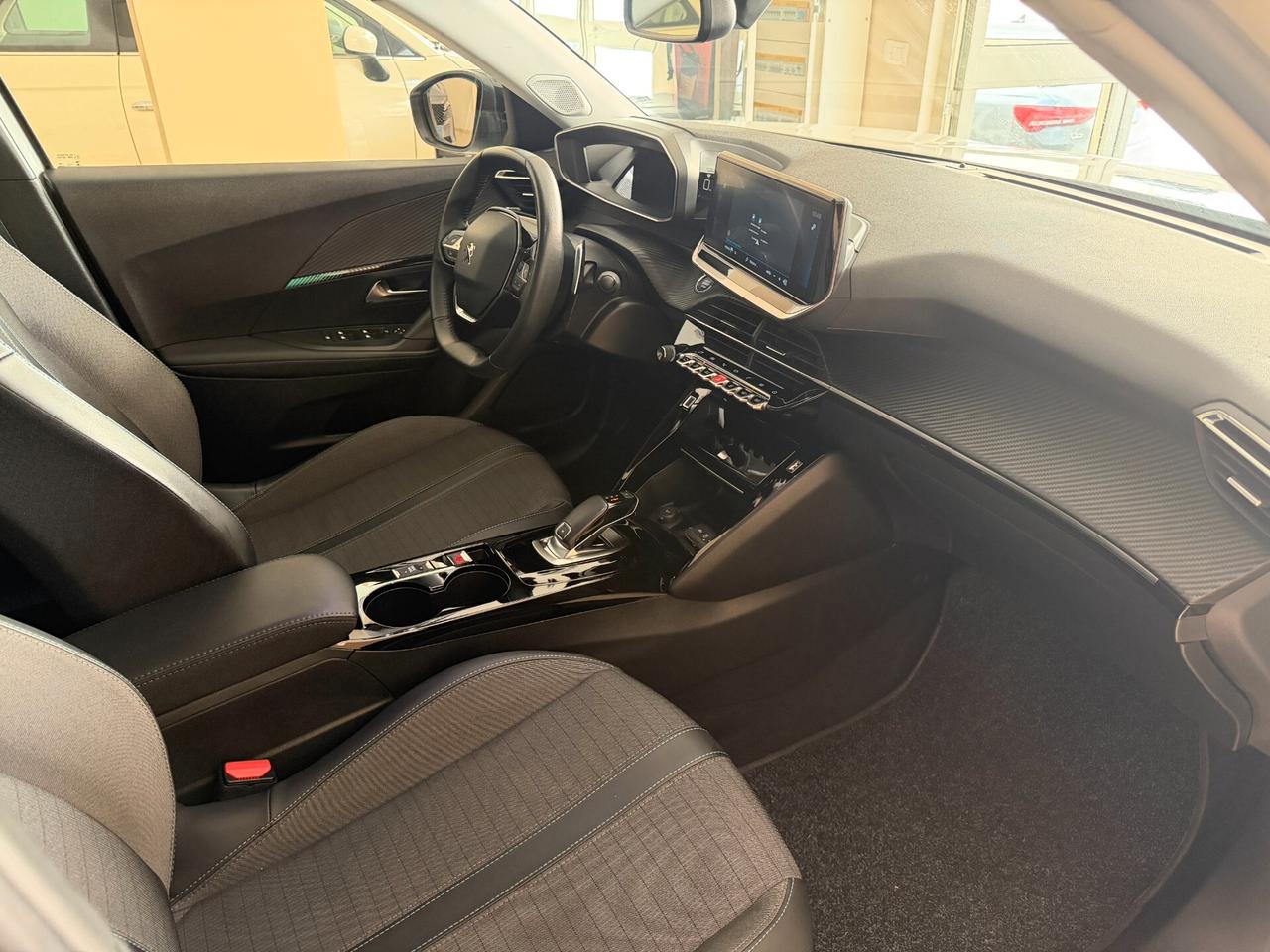 Peugeot 2008 BlueHDi 110 S&S Allure