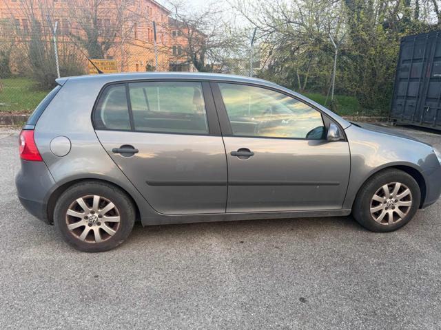 VOLKSWAGEN Golf BENZINA/GPL 1.6 5p. senza nessun lavoro da fare