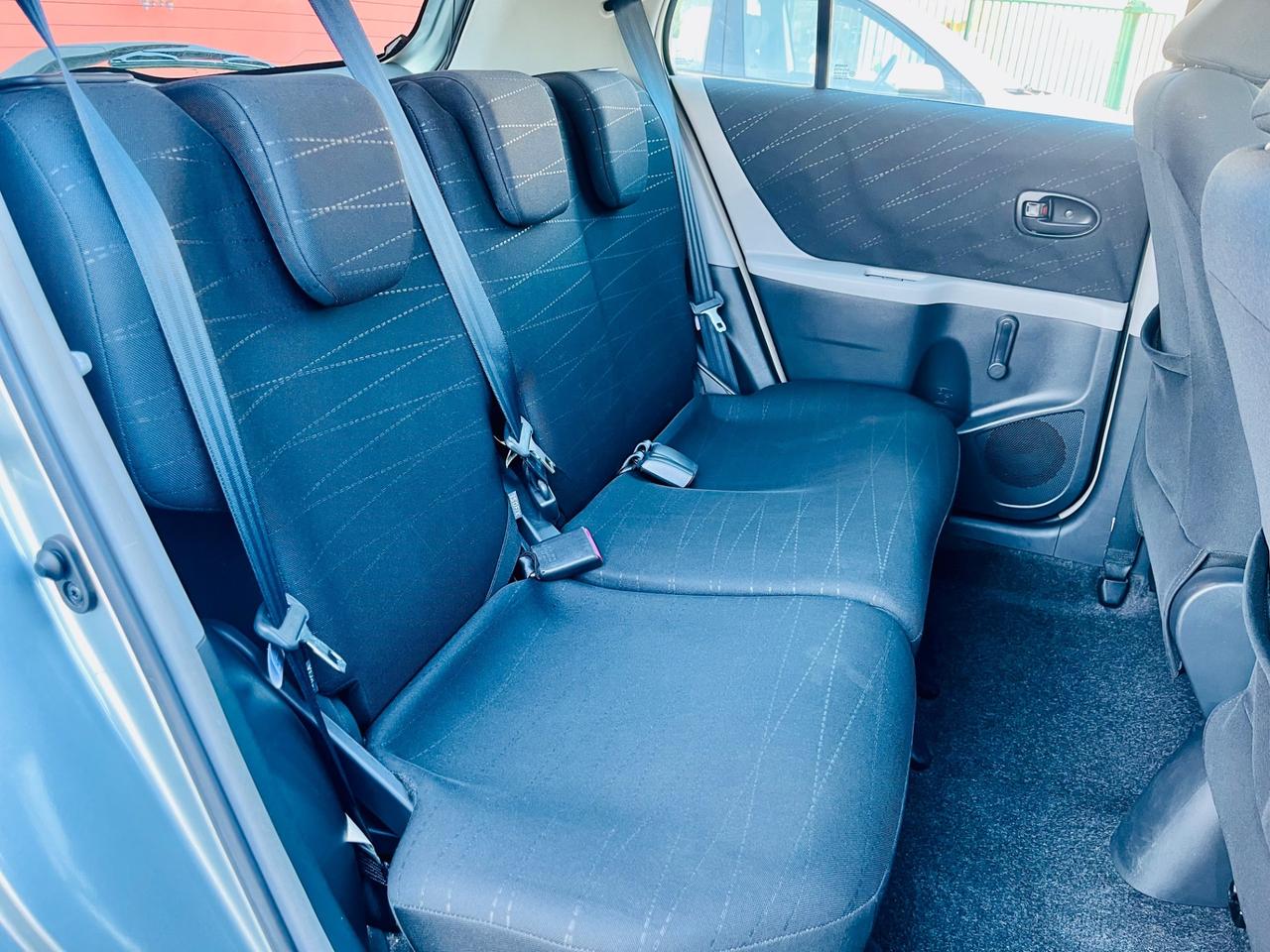 Toyota Yaris 1.0 5 porte