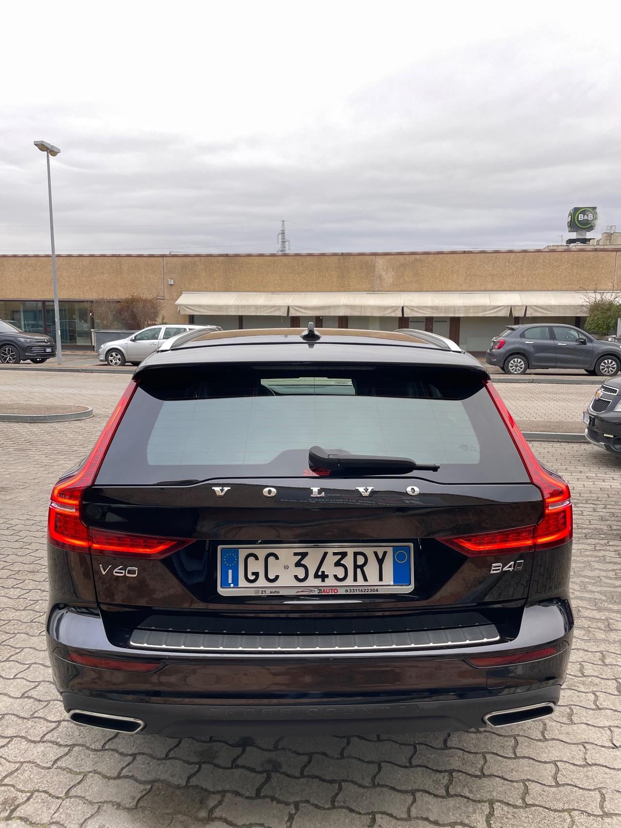 Volvo V60 Cross Country B4 (d) AWD Geartronic Business Pro Line