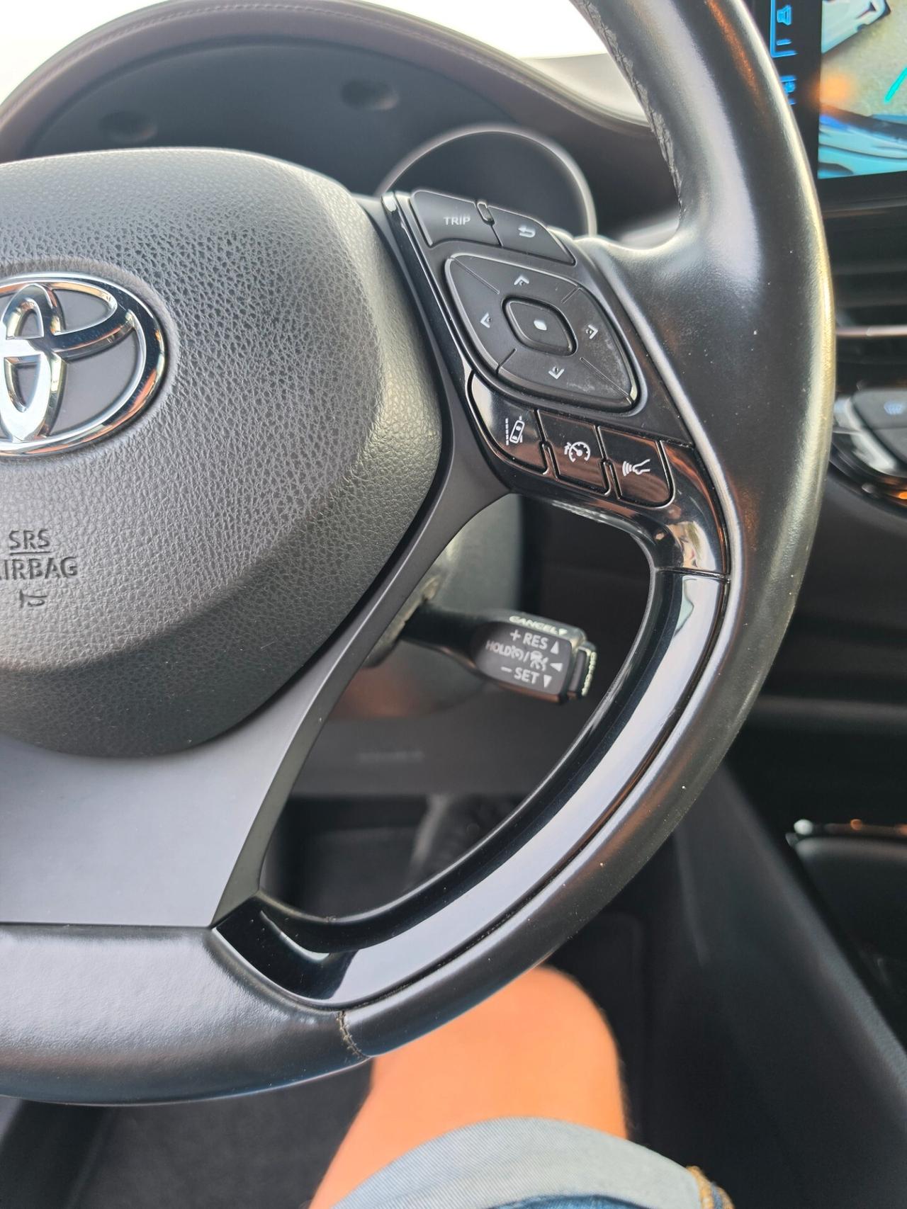 Toyota C-HR 1.8 Hybrid E-CVT Lounge