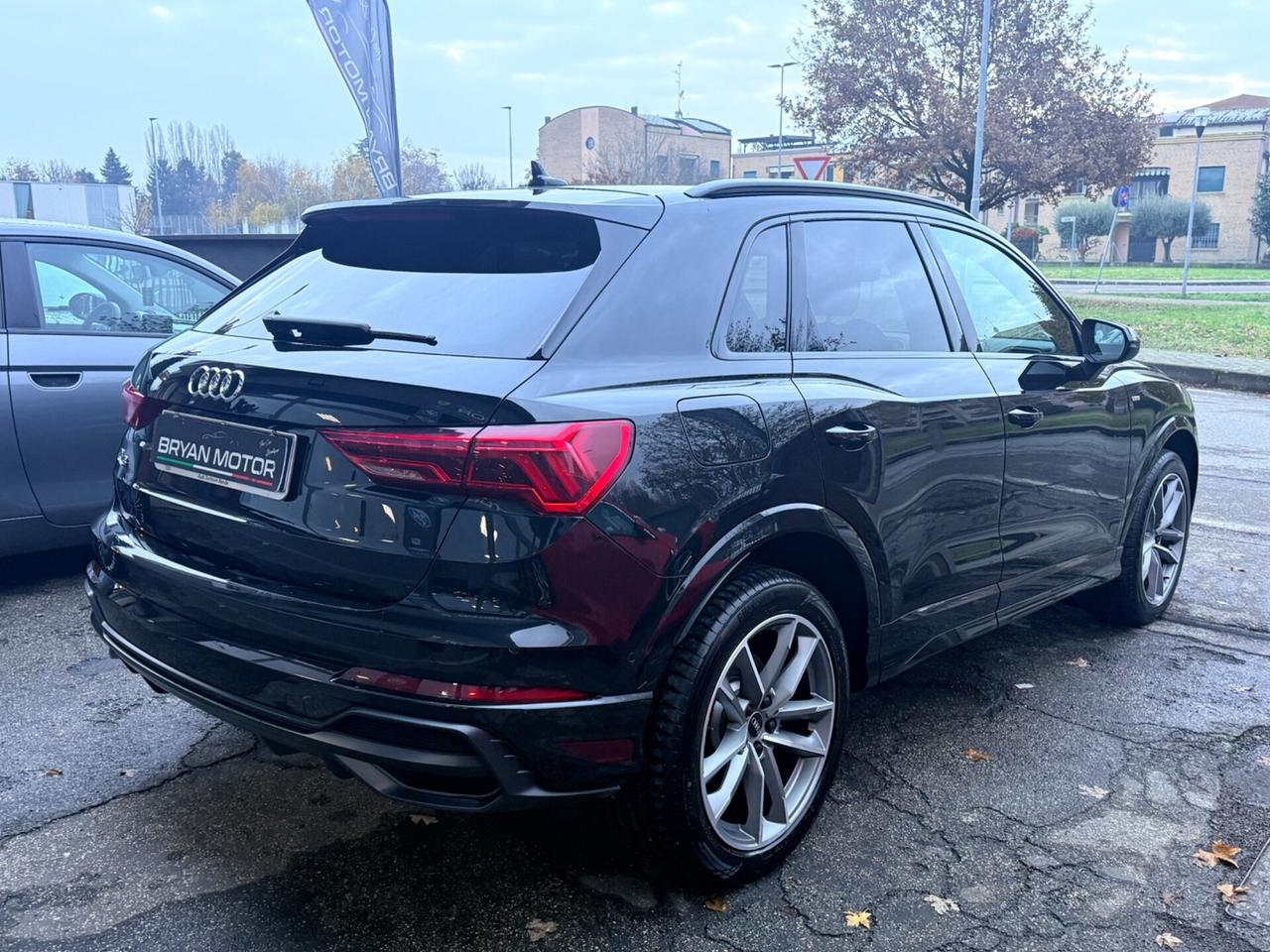 Audi Q3 SPB 45 TFSI e S tronic line edition