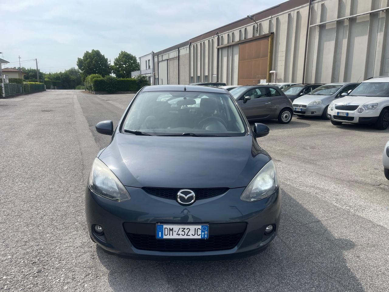 Mazda 2 Neopatentati