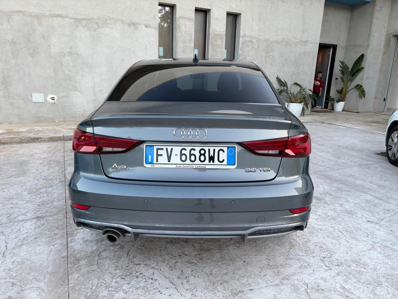 Audi A3 Sedan 30 TDI Admired