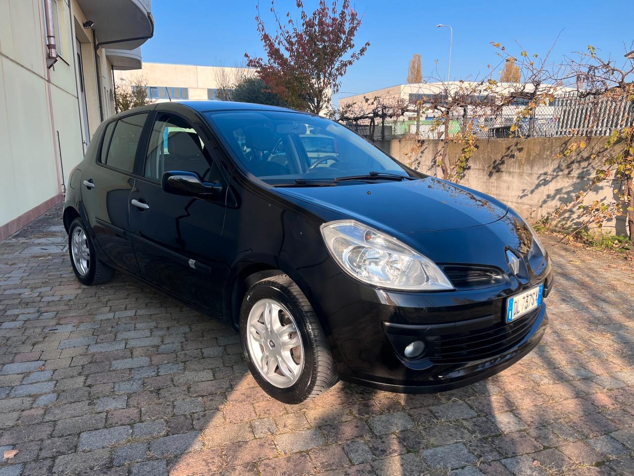 Renault Clio 1.2 16V 5 porte Le Iene