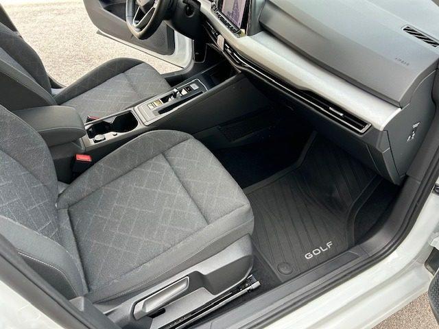 VOLKSWAGEN Golf 1.5 TGI DSG Life