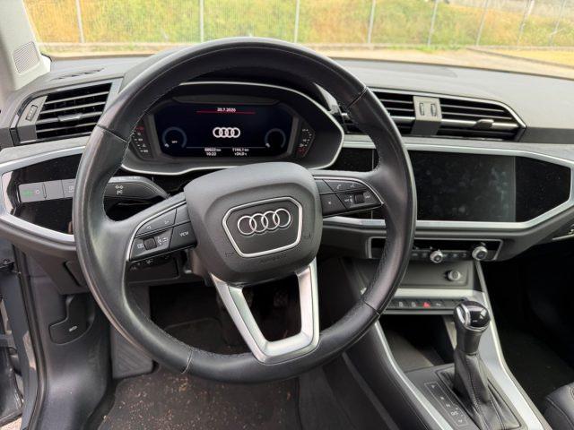 AUDI Q3 35 TDI S tronic Business