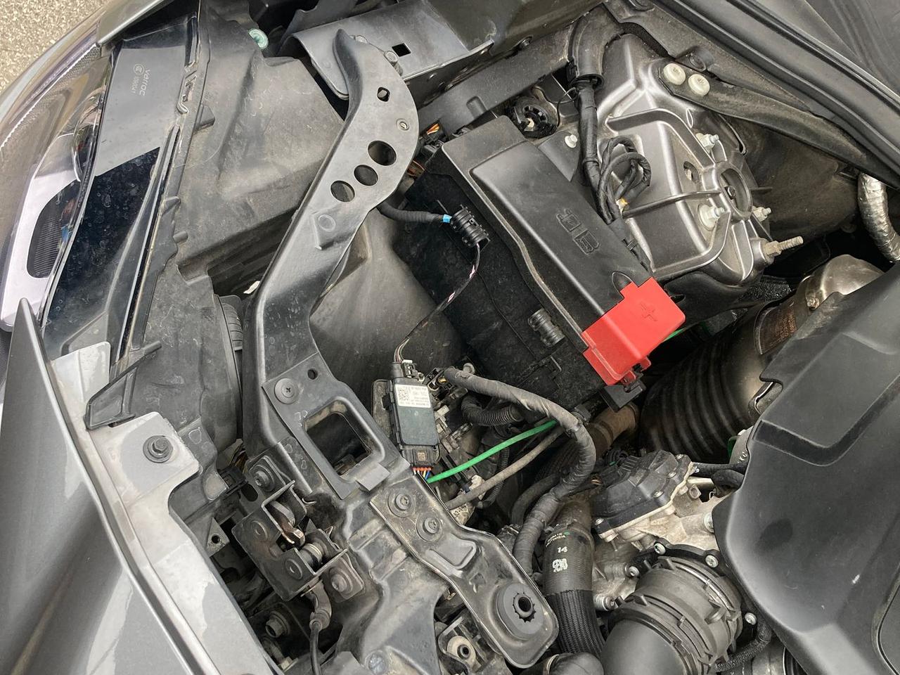 Jaguar F-Pace 2.0 20d Turbo R- #8436