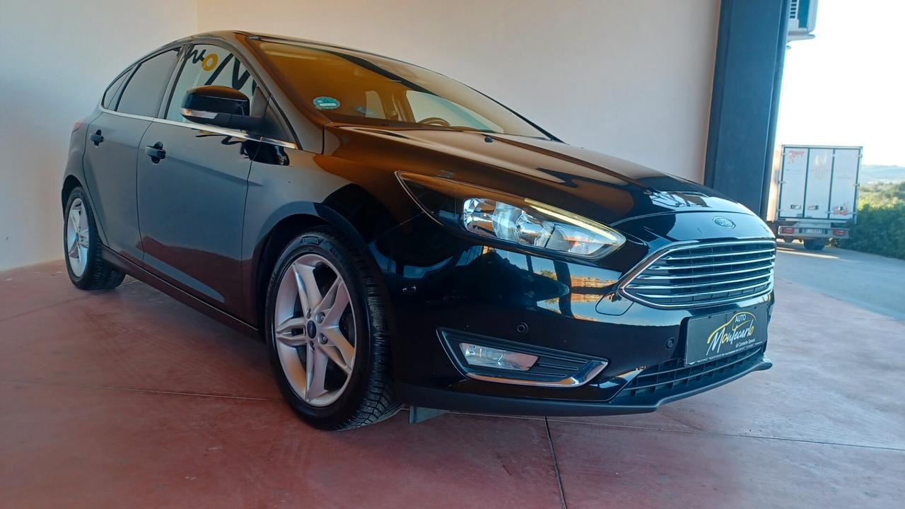 Ford Focus 1.5 TDCI 120 CV TITANIUM