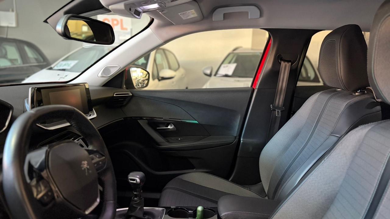 Peugeot 2008 BlueHDi 110 S&S Allure Pack