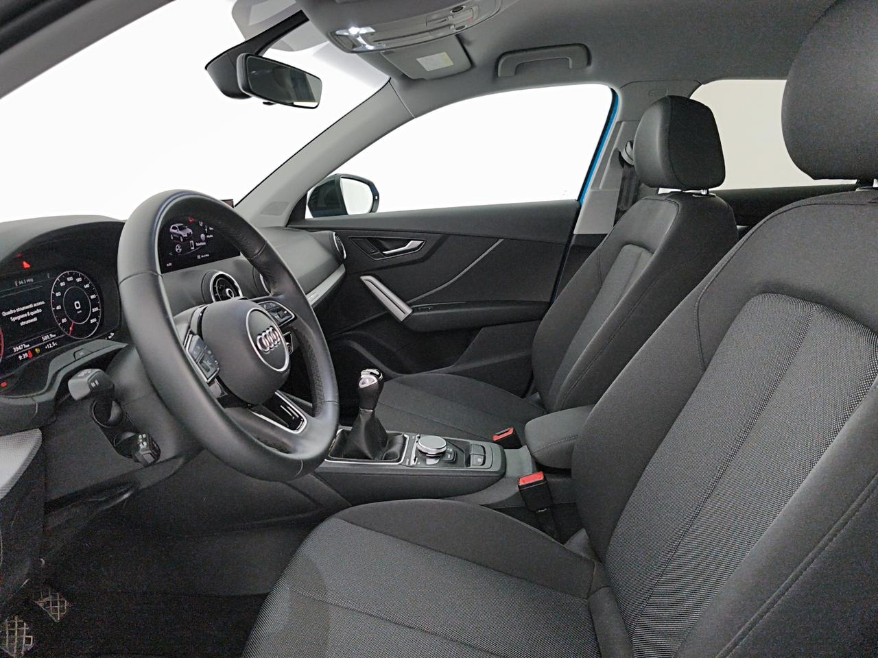 Audi Q2 35 1.5 tfsi Identity Black