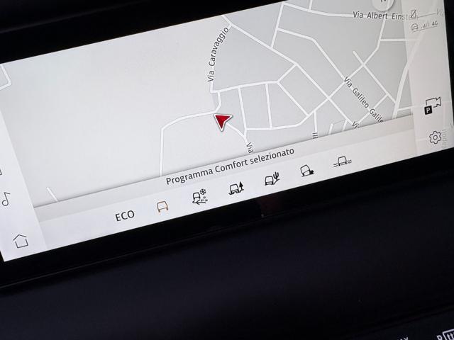 LAND ROVER Defender 110 3.0D I6 200 CV AWD Auto X-Dynamic SE AUTOCARRO