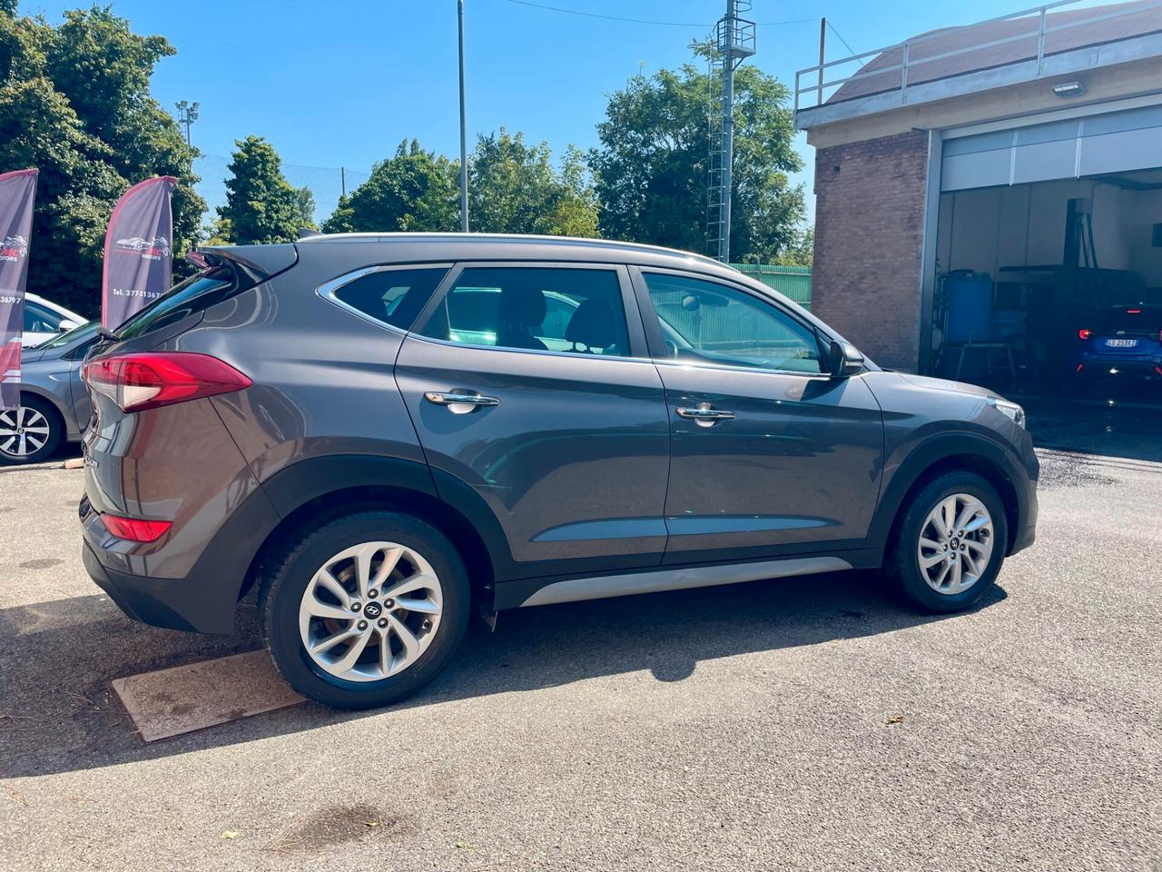 Hyundai Tucson 1.7 CRDi 115CV Top di Gamma-Tagliandi Certificati Hyundai- Unico Proprietario
