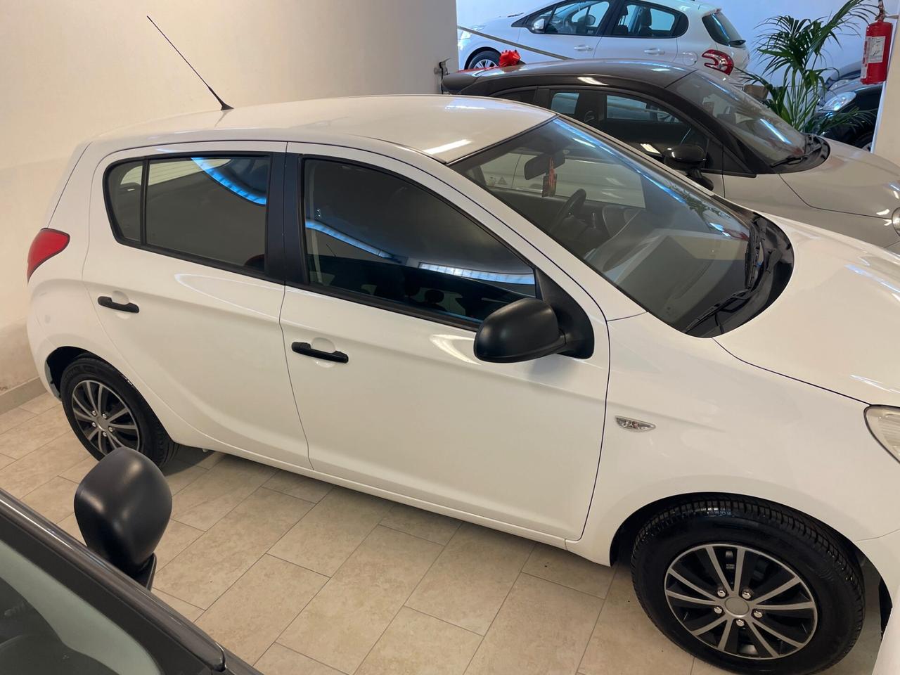Hyundai i20 1.2 Comfort Full Catena nuova+tagliando