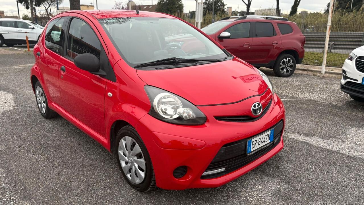Toyota Aygo 1.0 12V VVT-i 5 porte Lounge Connect
