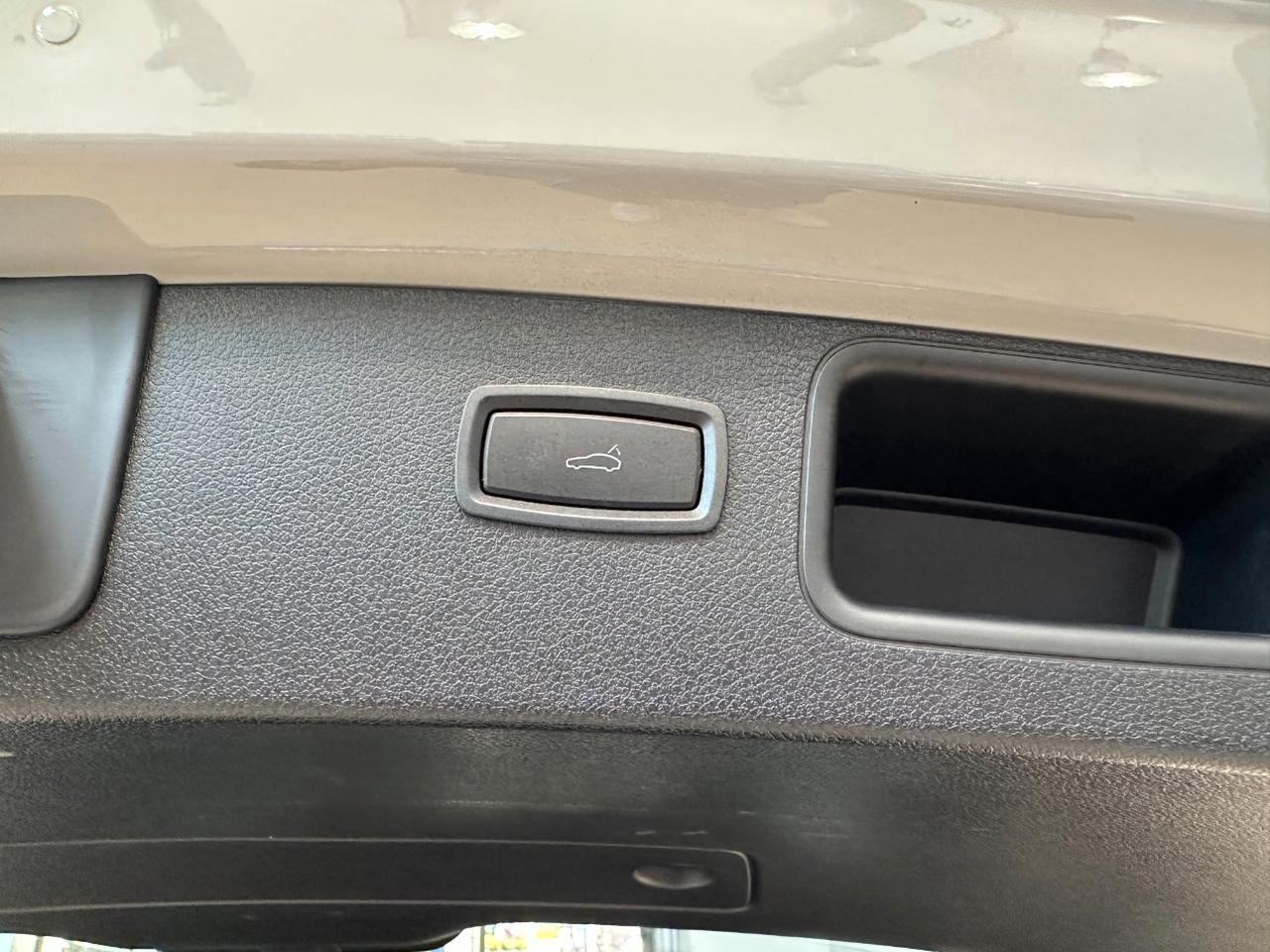 Porsche Macan 2.0 245cv PDK-GESSO-20"-Tetto - Camera - Scarichi