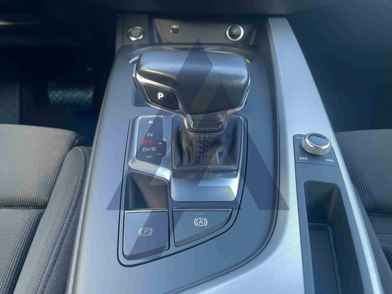 Audi A5 40 2.0 tdi mhev S line edition quattro 204cv s-tronic