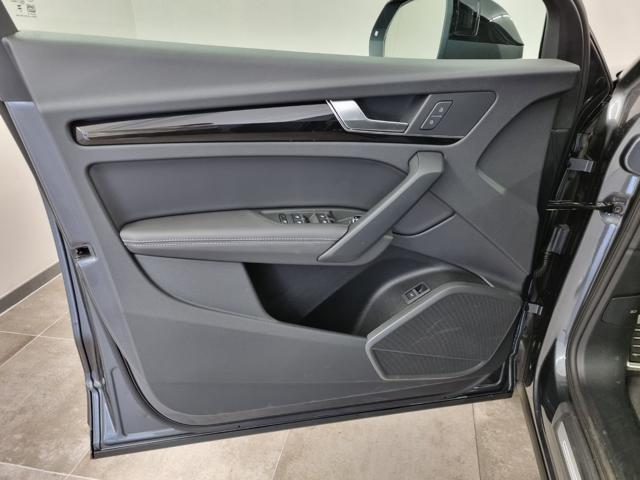 AUDI Q5 40 TDI 204 CV quattro Identity Black SLINE STRONIC