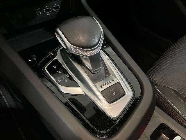 RENAULT Arkana 1.6 E-Tech full hybrid E-Tech Engineered Fast Trac