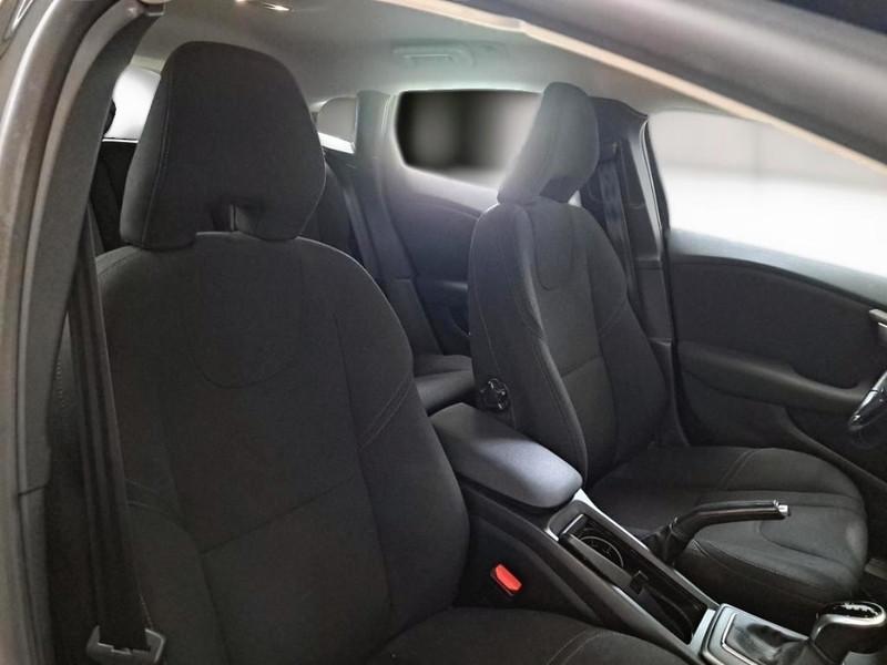 VOLVO V40 D2 Geartronic Business 5 PORTE BERLINA