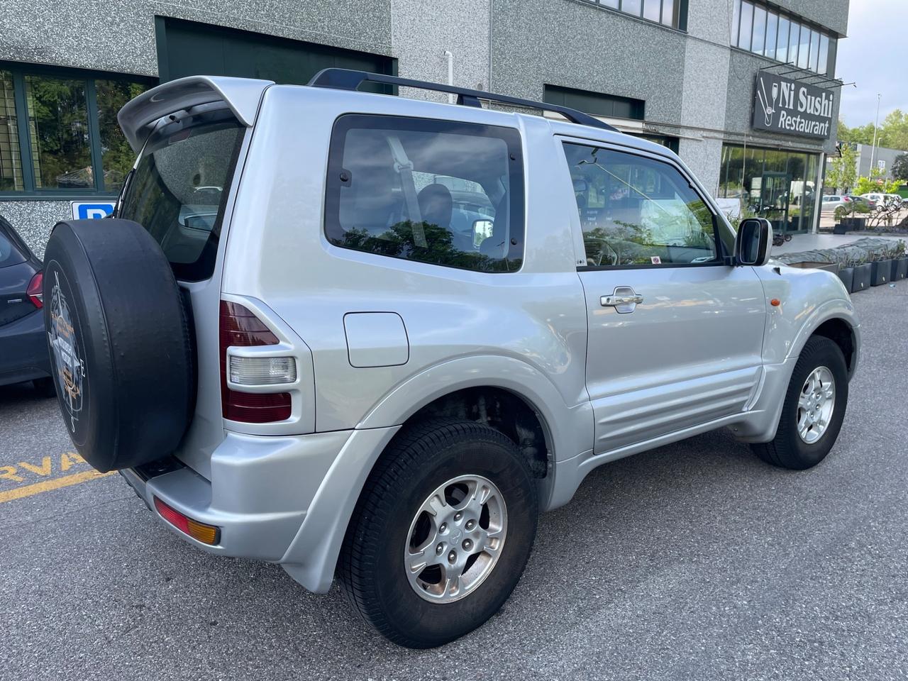 Mitsubishi Pajero 3.2 16V DI-D 3p. GLS1