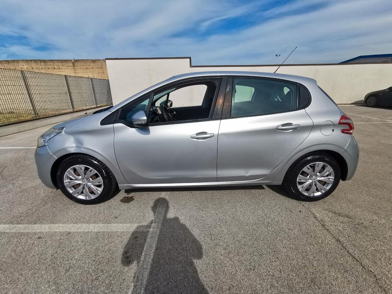 Peugeot 208 1.0 VTi 68 CV 5 porte Active - 2013