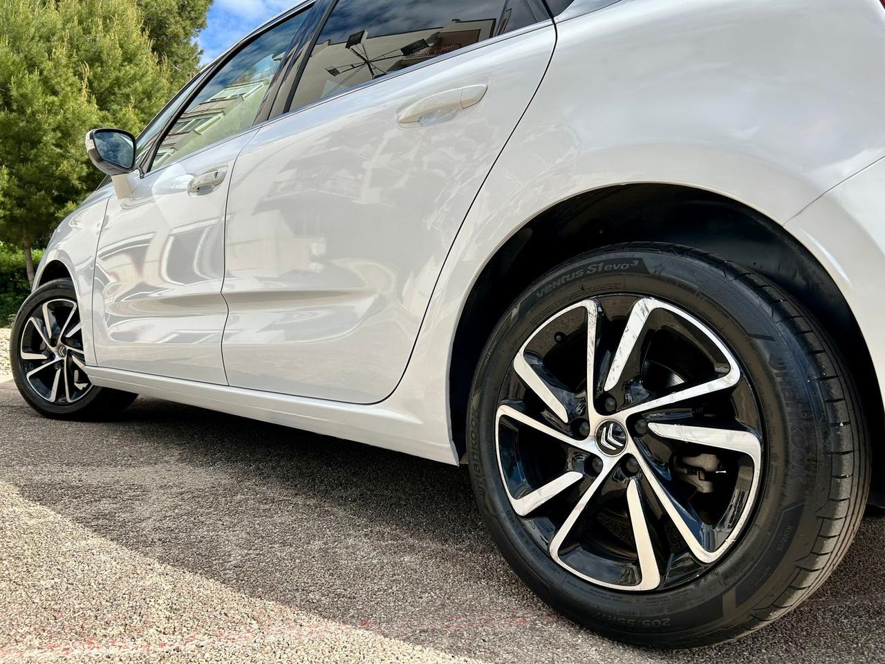 Citroen C4 SpaceTourer Blue HDi 130