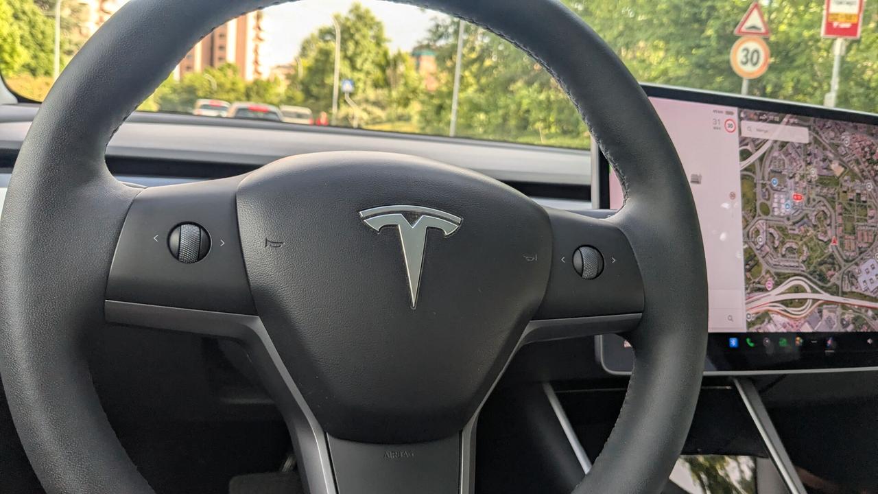 Tesla Model 3 Model 3 Standard RWD Plus