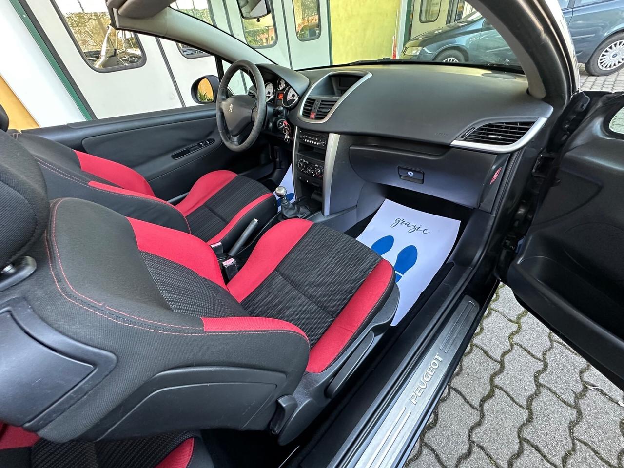 Peugeot 207 1.6 VTi 120CV CC Féline