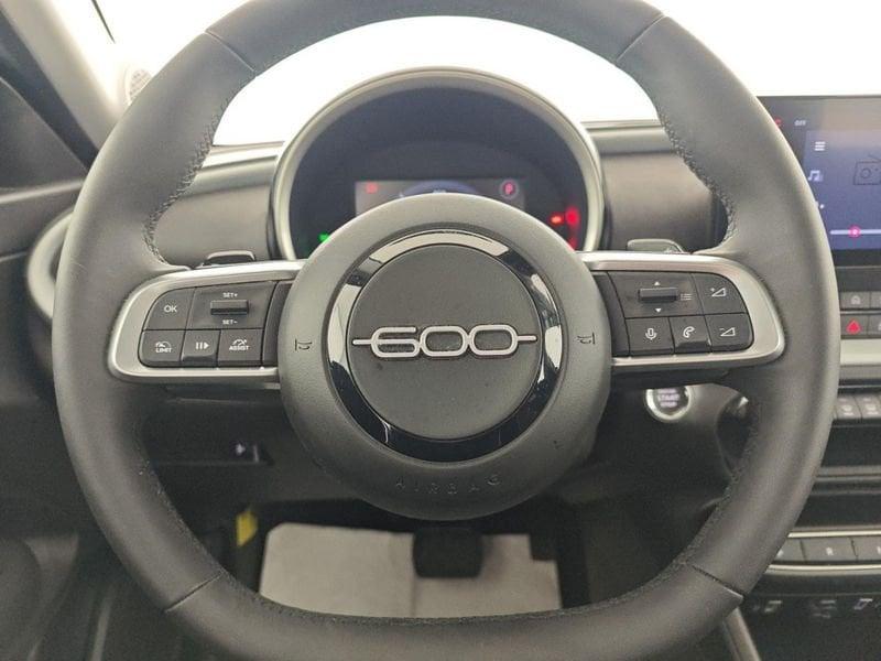FIAT 600 Hybrid DCT MHEV