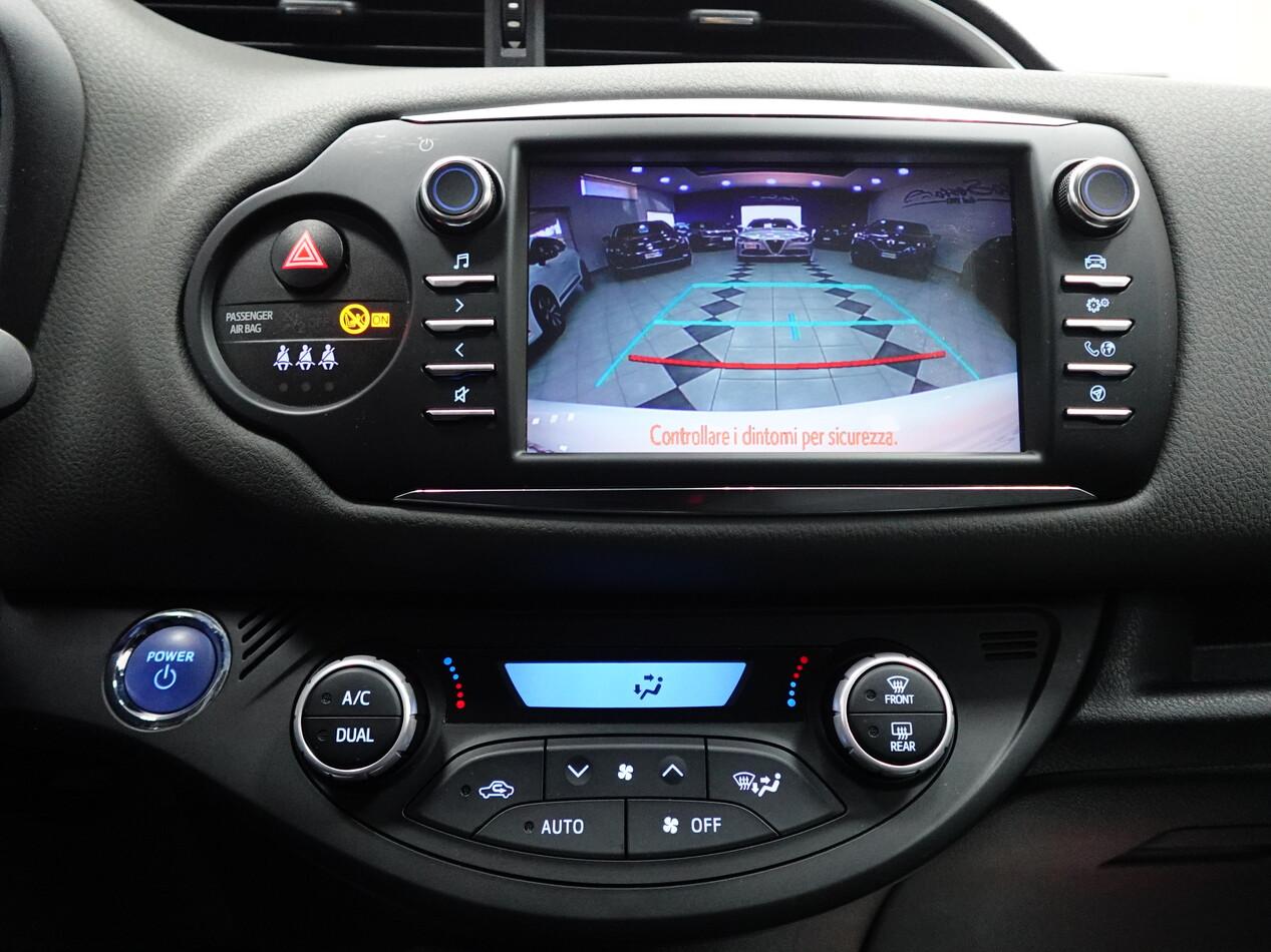 Toyota Yaris 1.5 BZ 73 CV HYBRID BUSINESS