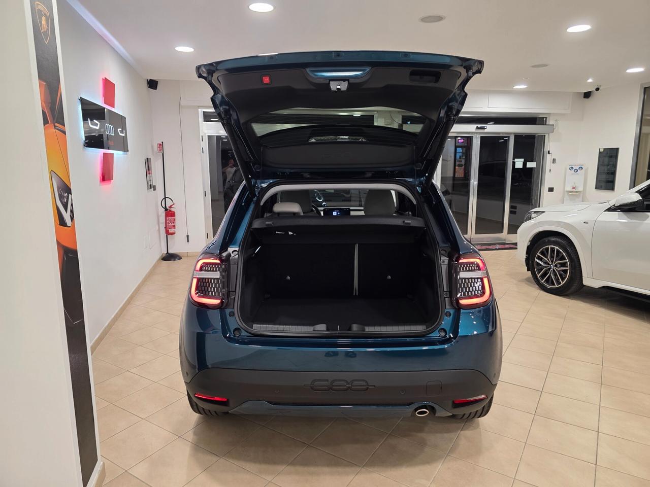 Fiat 600 Hybrid 110 CV DCT MHEV La Prima
