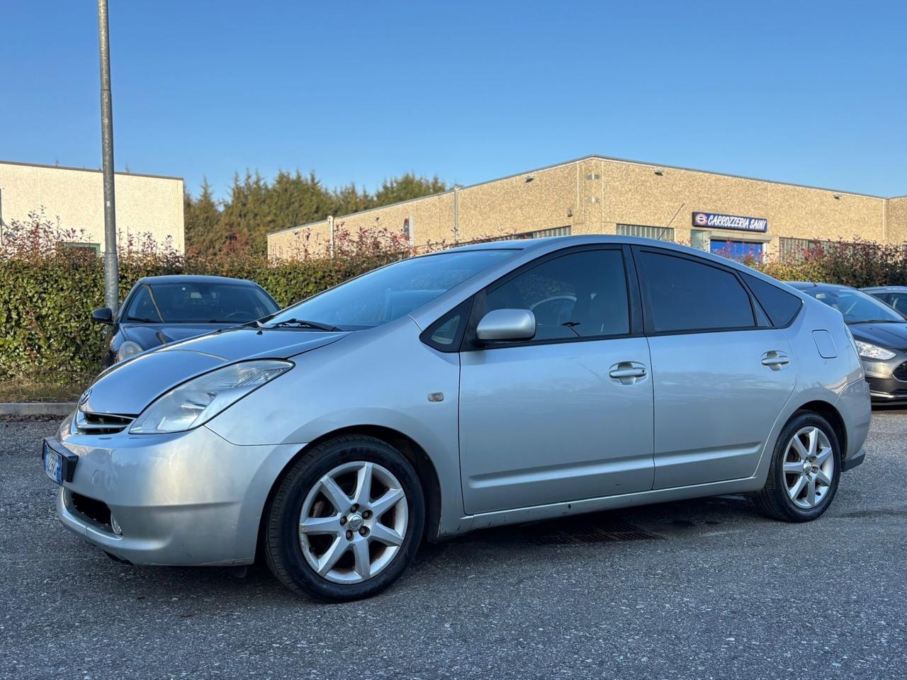 Toyota Prius 1.5i 16V