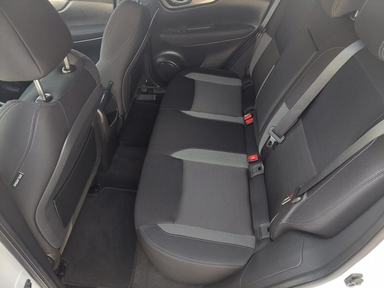 Nissan Qashqai 1.6 dCi 131CV STRA FULL NUOVISSIMO