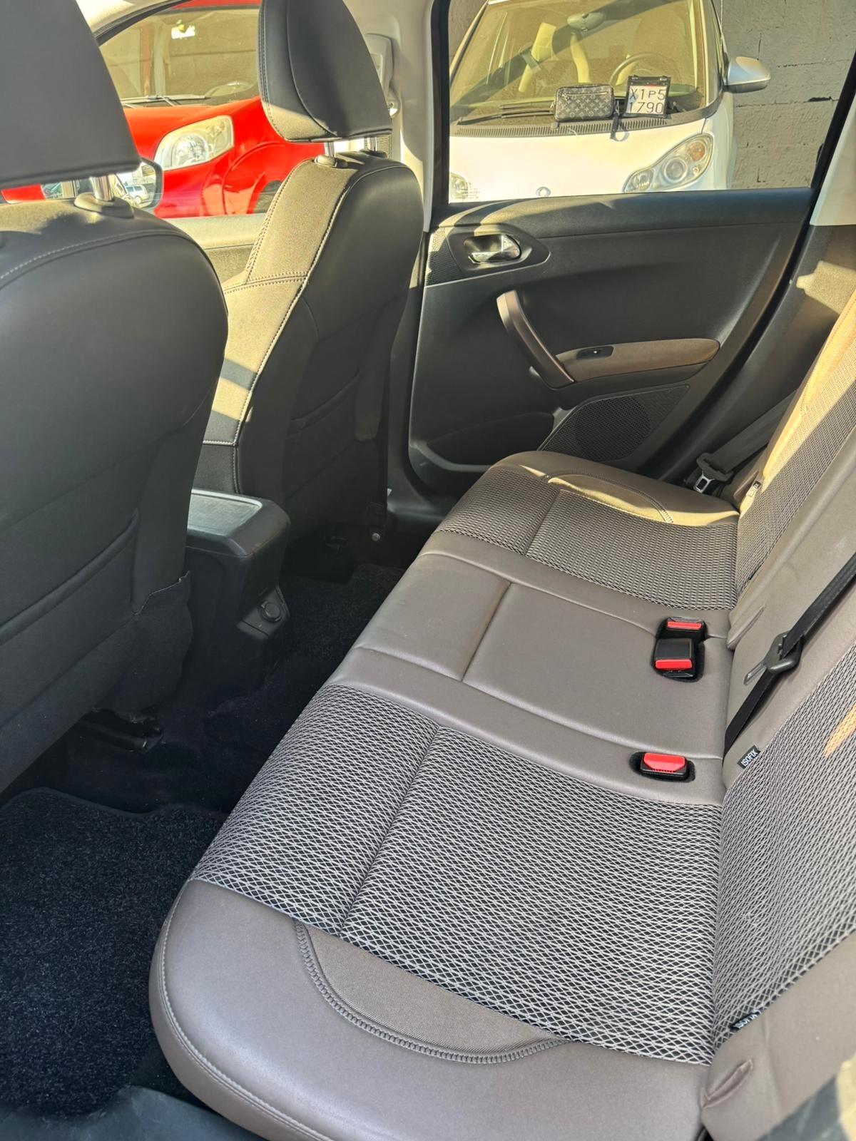 Peugeot 2008 1.6 e-HDi 92 CV Stop&Start Allure