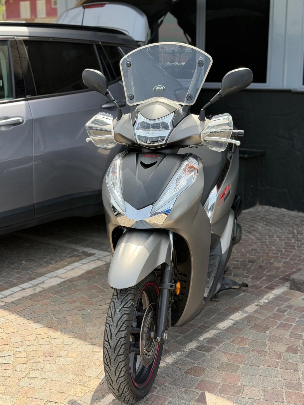 Honda SH 300 SH300 SPORT