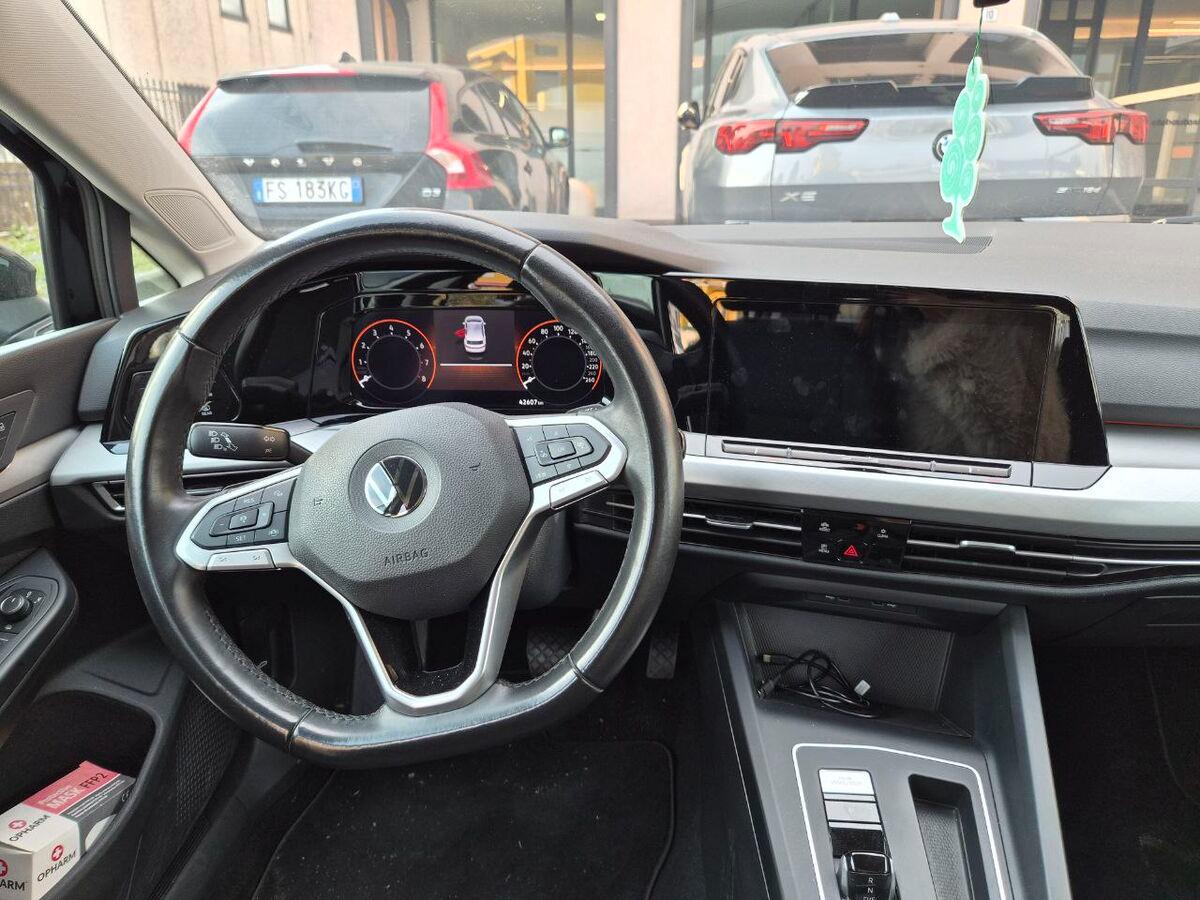 Volkswagen Golf 1.5 etsi evo Life 150cv dsg