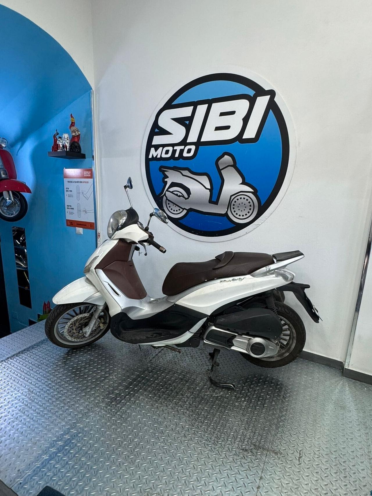 Piaggio Beverly 300