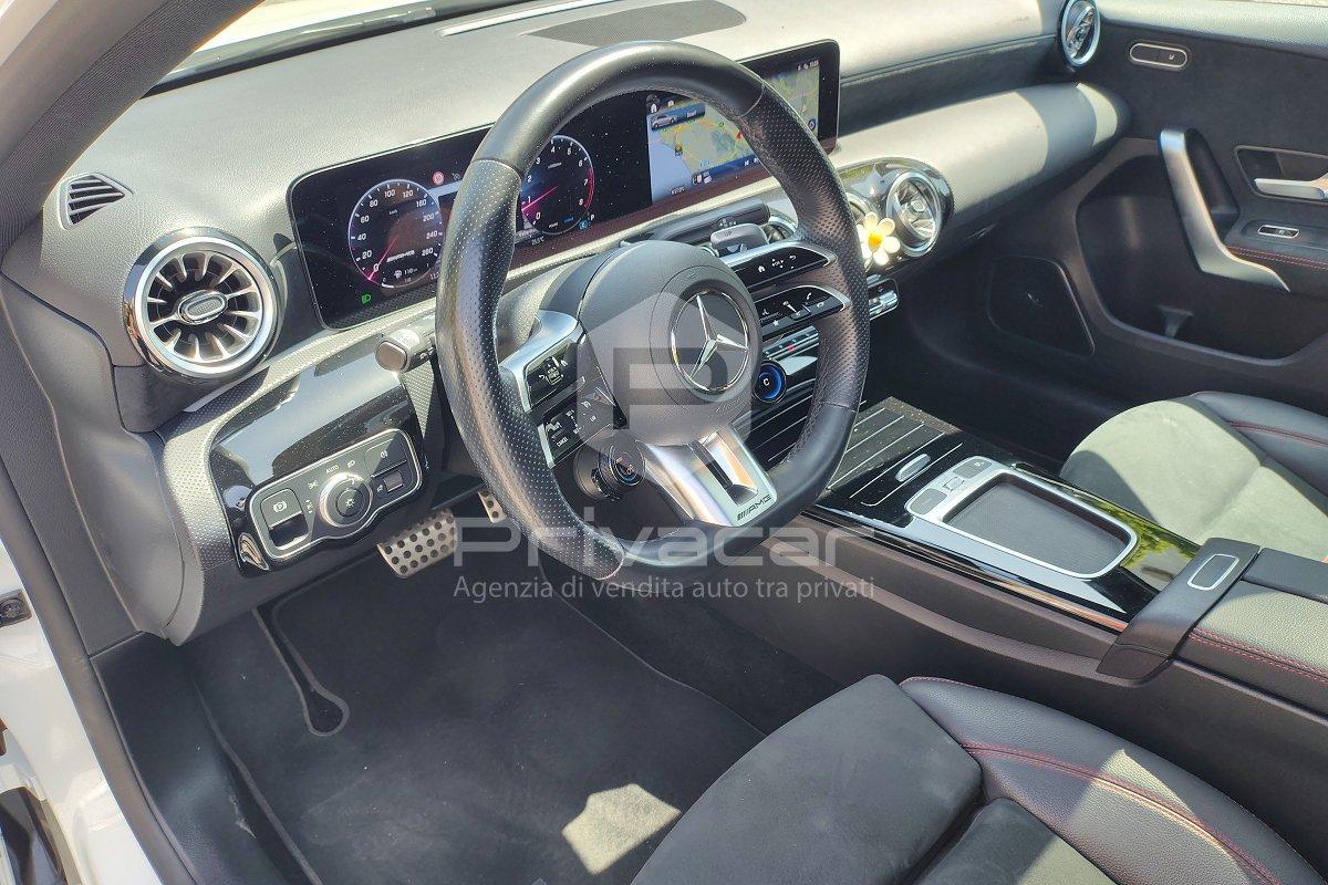 MERCEDES A 35 AMG 4Matic