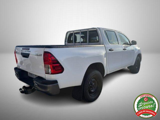 TOYOTA Hilux 2.4 D-4D A/T 4WD 4 porte Double Cab IVA ESCLUSA