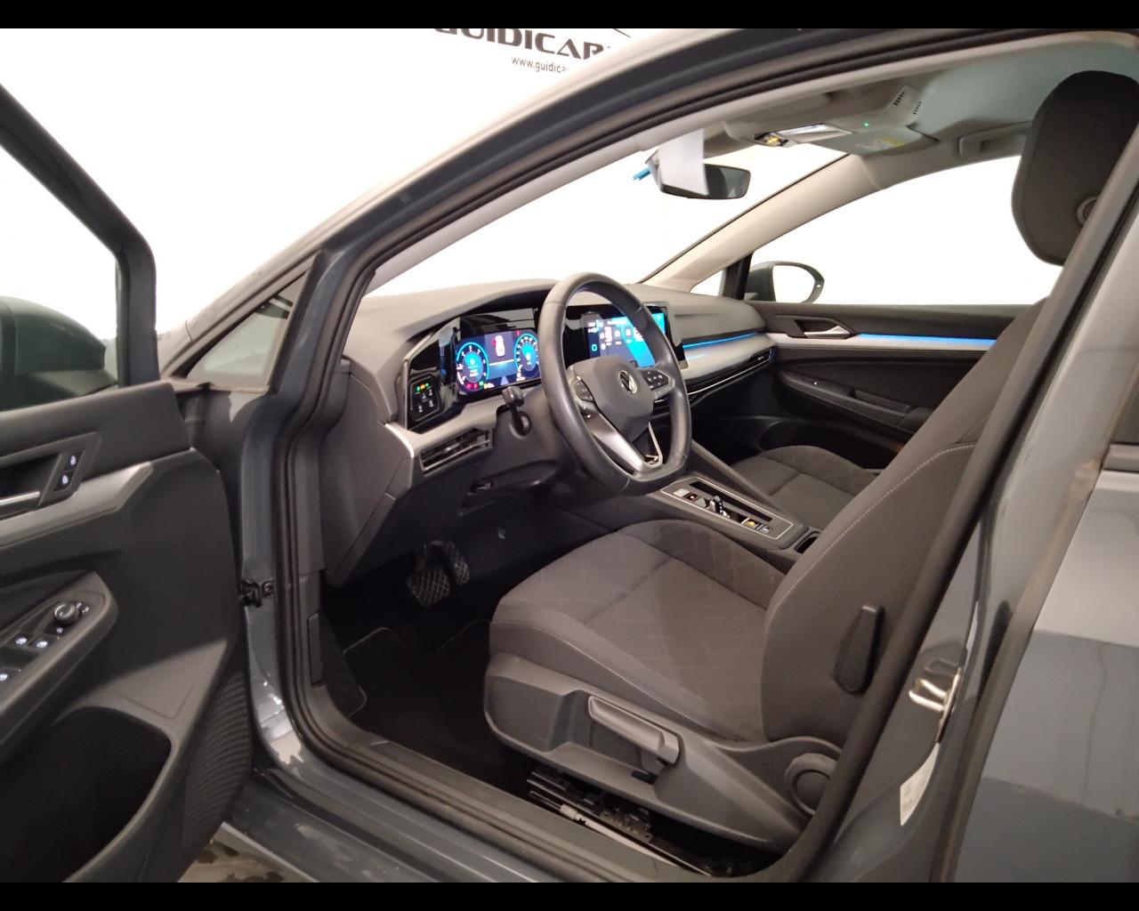 VOLKSWAGEN Golf VIII 2020 - Golf 2.0 tdi Life 115cv dsg