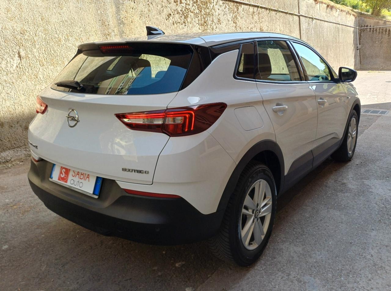 OPEL GRANDLAND X 1.5 DIESEL 130cv BUSINESS EDITION