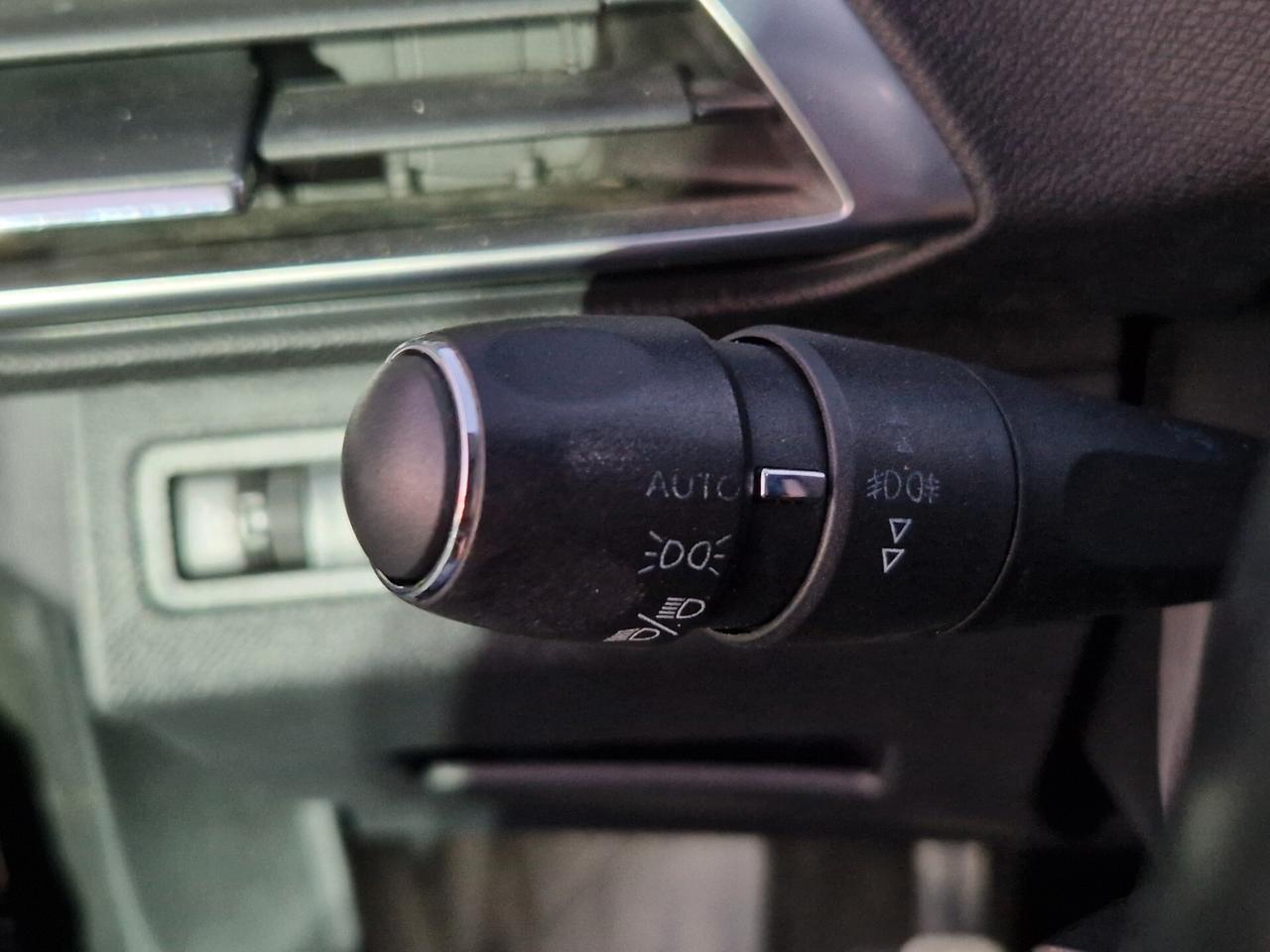 Peugeot 3008 BlueHDi 120 S&S Allure