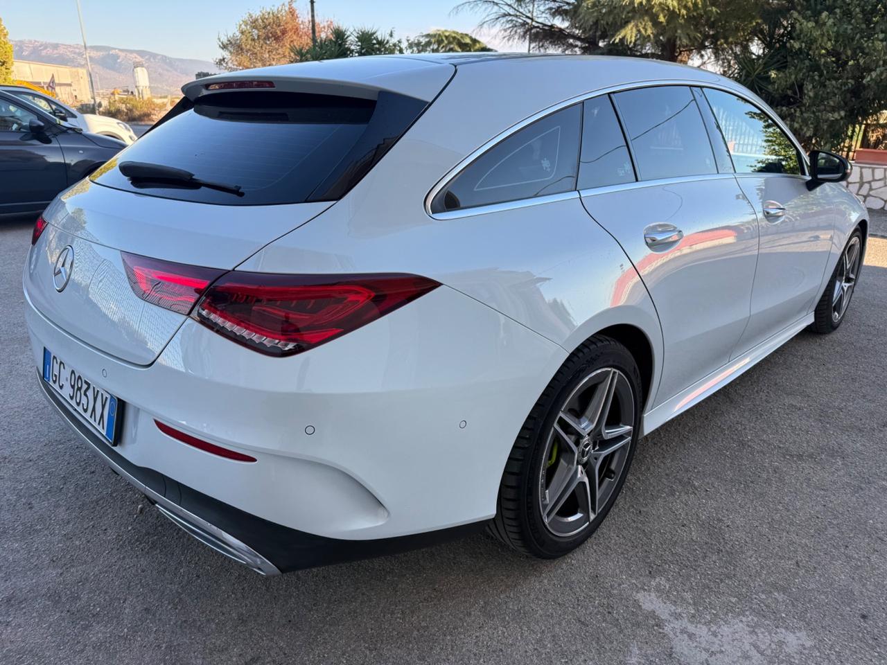 Mercedes-benz CLA 200 d Automatic Shooting Brake AMG PREMIUM